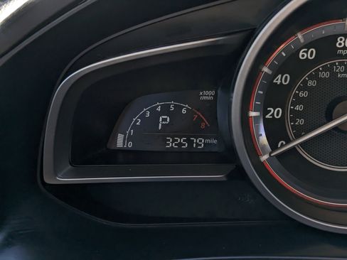 Used 2016 MAZDA MAZDA3 i Grand Touring image 13