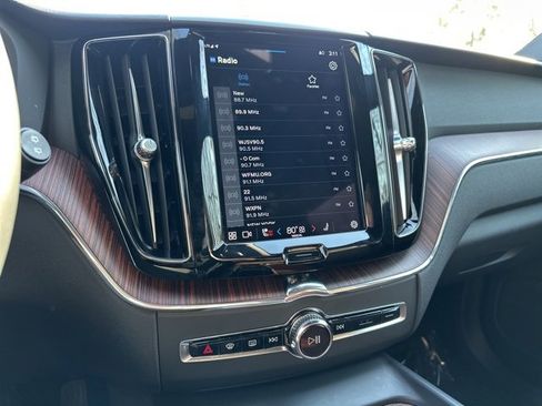 Certified 2023 Volvo XC60 B5 Plus w/ Climate Package image 22