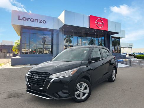 Used 2024 Nissan Kicks S image 1