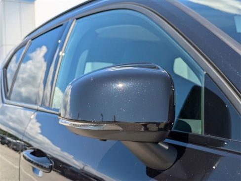 New 2025 Volvo XC40 B5 Plus w/ Protection Package Premier image 12