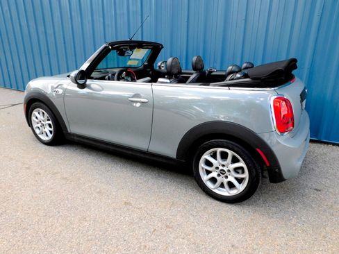Used 2017 MINI Cooper S FWD image 5