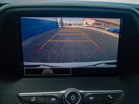 Used 2022 Chevrolet Camaro LT RWD image 17