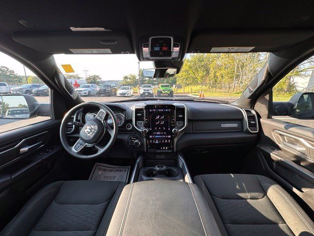 Used 2025 RAM 1500 Big Horn AWD/4WD image 2