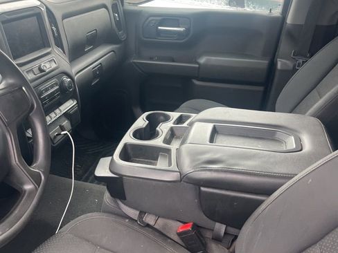 Used 2020 Chevrolet Silverado 1500 Custom Trail Boss w/ Custom Convenience Package image 2