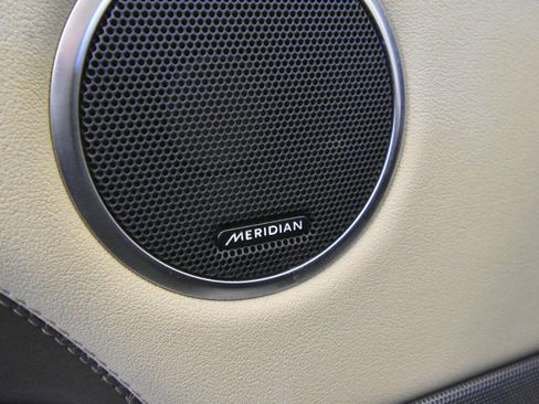 Used 2019 Land Rover Range Rover Sport HSE image 32