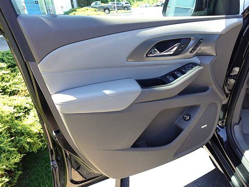 Used 2018 Chevrolet Traverse Premier AWD/4WD image 12