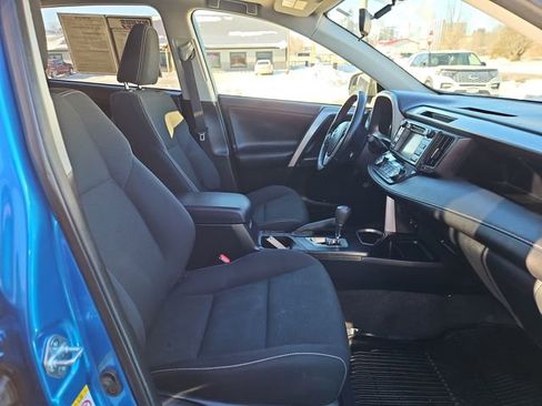 Used 2016 Toyota RAV4 XLE AWD/4WD image 25