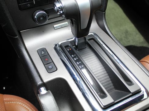 Used 2012 Ford Mustang Premium RWD image 29
