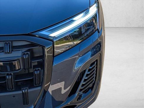 Used 2025 Audi Q7 3.0T Premium Plus w/ Premium Plus Package image 9