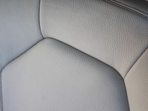 Certified 2023 BMW 530i w/ Premium Package image 32