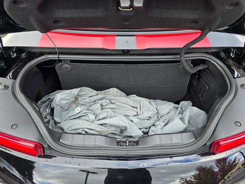 Used 2017 Chevrolet Camaro SS image 16