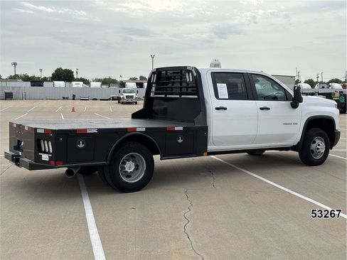 Used 2024 Chevrolet Silverado 3500 W/T w/ WT Convenience Package AWD/4WD image 2