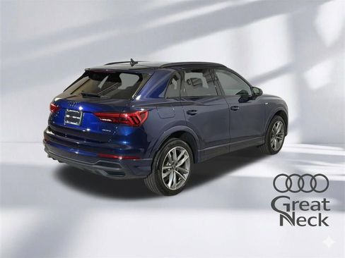 Used 2023 Audi Q3 2.0T Premium w/ Black Optic Sport Package AWD/4WD image 10