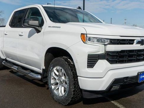 Used 2022 Chevrolet Silverado 1500 RST image 4
