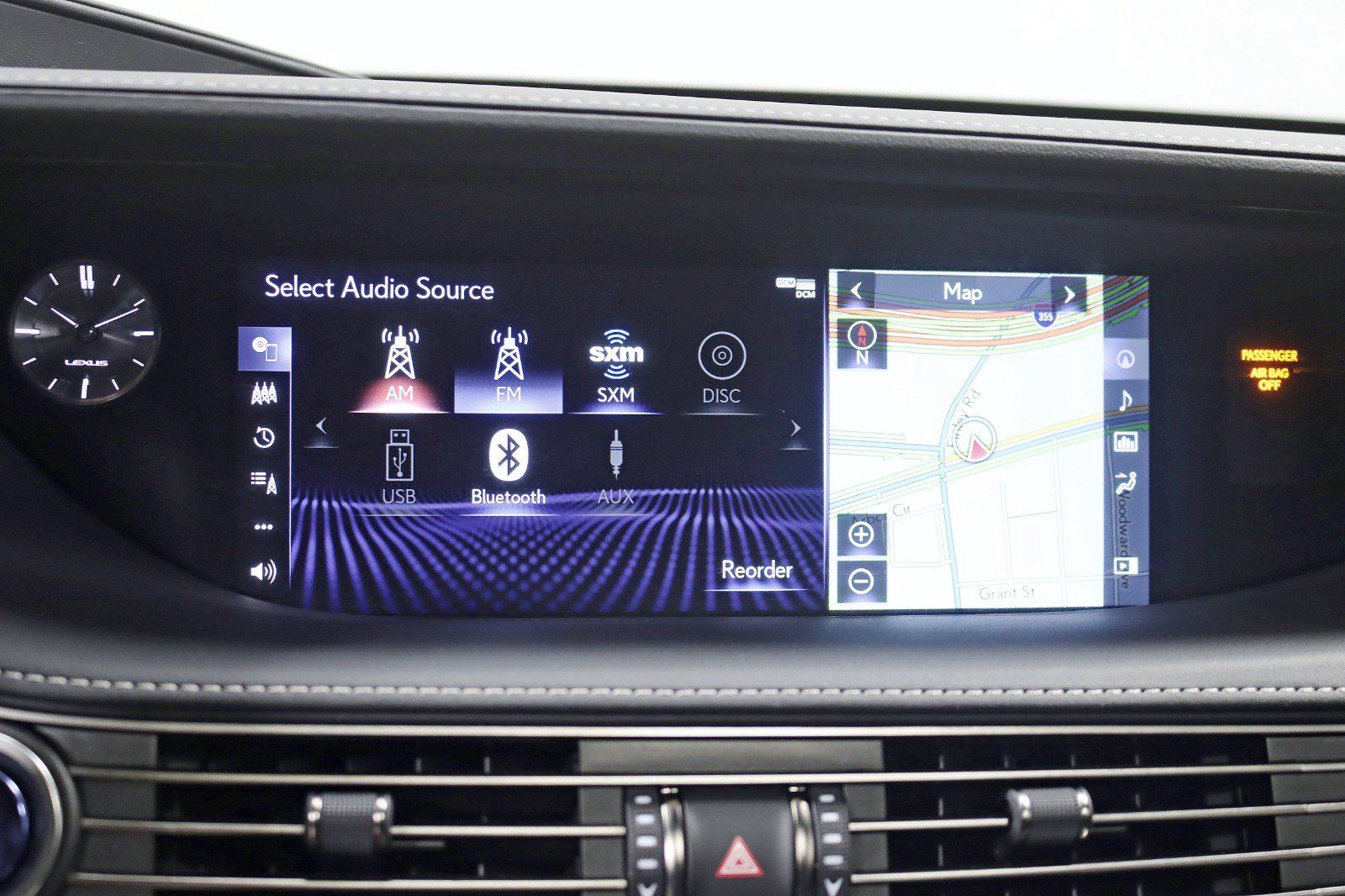 Used 2018 Lexus LS 500h AWD w/ Accessory Package (Z2) image 22