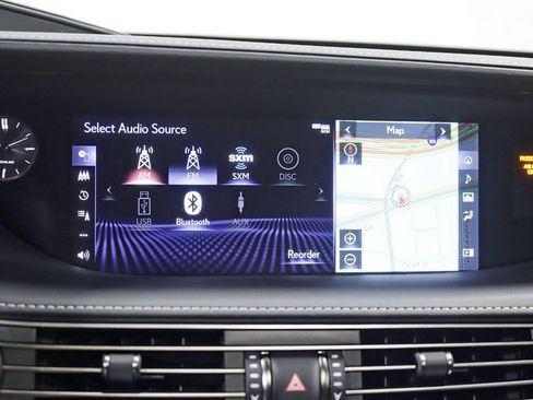 Used 2018 Lexus LS 500h AWD w/ Accessory Package (Z2) image 22