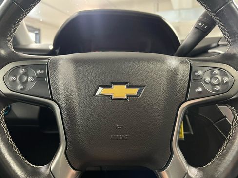 Used 2020 Chevrolet Suburban LT image 22