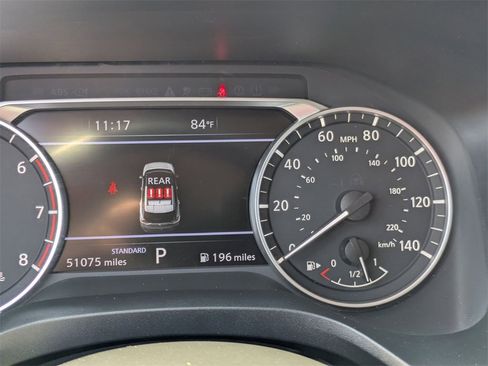 Used 2023 Nissan Rogue SL w/ SL Premium Package image 19