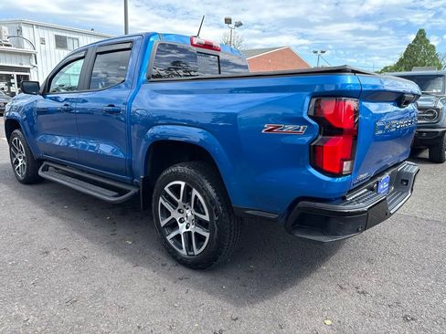 Used 2024 Chevrolet Colorado Z71 w/ Z71 Convenience Package 2 AWD/4WD image 7