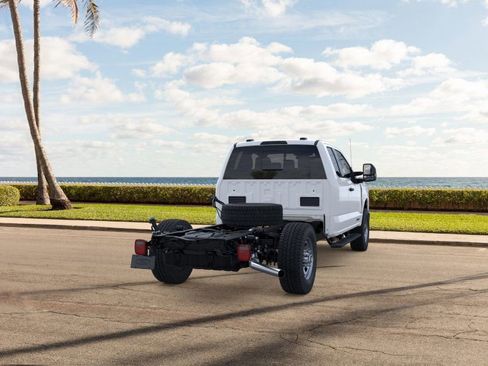 New 2025 Ford F350 XL w/ XL Chrome Package image 8