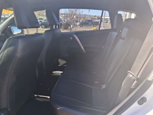 Certified 2016 Toyota RAV4 SE image 7