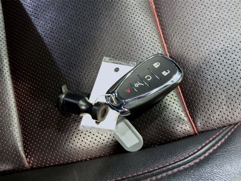 Used 2020 Chevrolet Blazer RS image 28