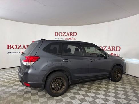 Used 2024 Subaru Forester AWD/4WD image 9