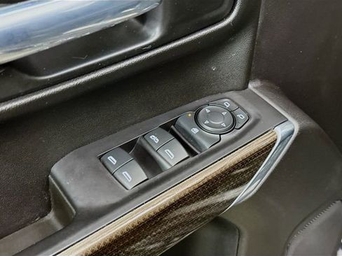 Used 2021 Chevrolet Silverado 1500 RST image 19