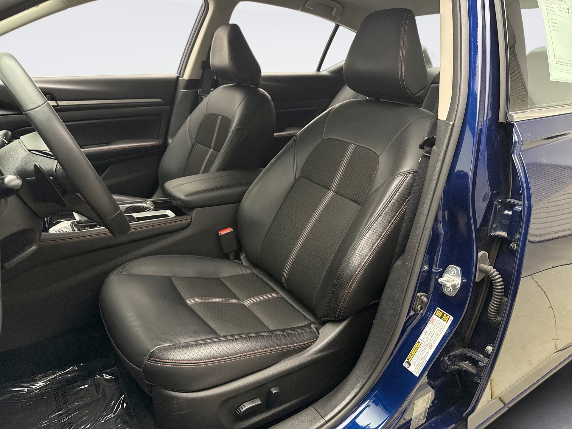 Used 2024 Nissan Altima 2.5 SR FWD image 11