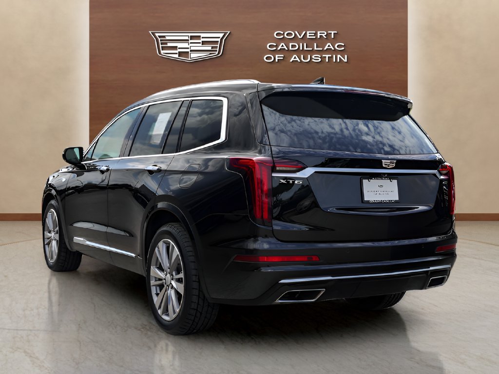 Certified 2025 Cadillac XT6 Premium Luxury FWD image 3