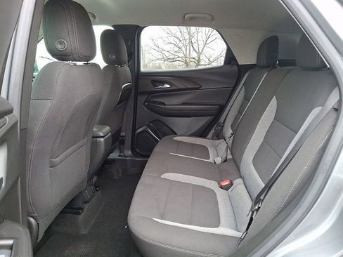Used 2023 Chevrolet TrailBlazer LT w/ Convenience Package FWD image 13