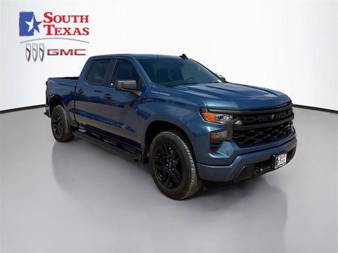 Used 2024 Chevrolet Silverado 1500 Custom image 1