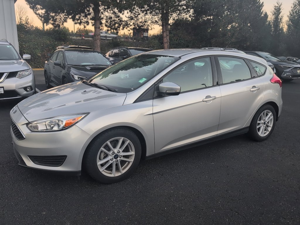Used 2017 Ford Focus SE FWD image 1