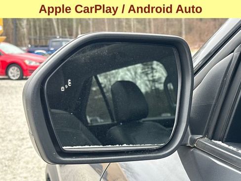 Certified 2022 Ford Explorer XLT w/ Equipment Group 202A image 9