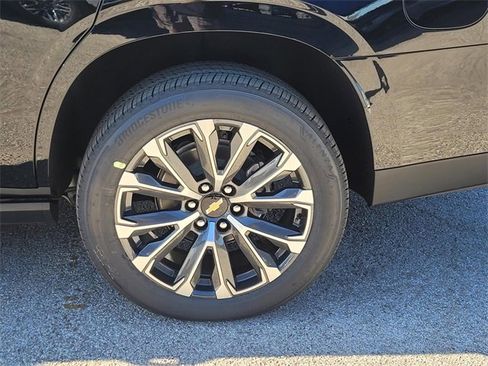 New 2026 Chevrolet Tahoe High Country w/ LPO, Illumination Package image 4