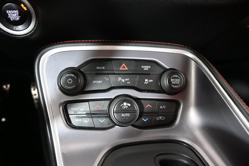 Used 2019 Dodge Challenger SXT w/ Plus Package RWD image 29