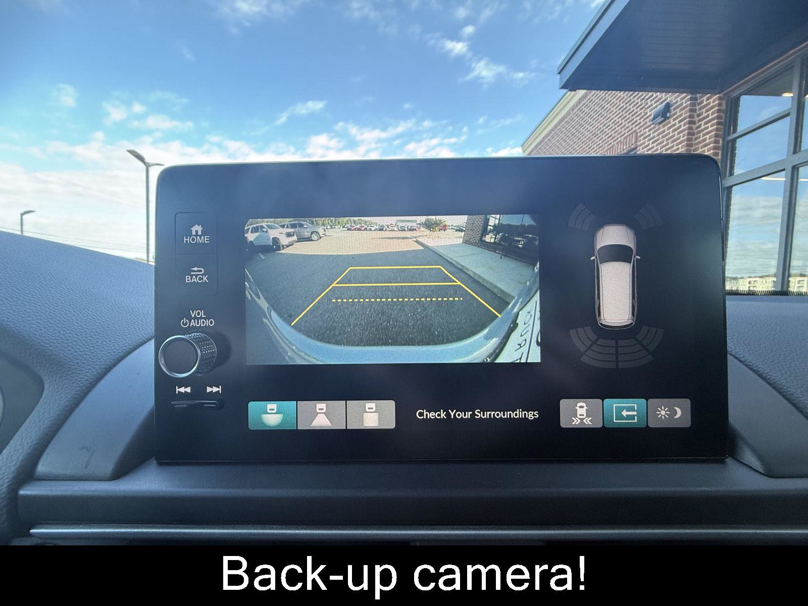 Used 2025 Honda Pilot Touring image 8