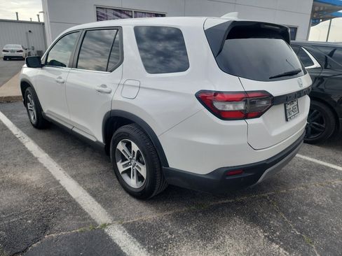 Certified 2024 Honda Pilot EX-L image 5