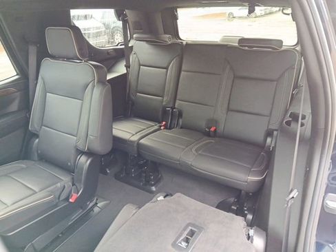 Used 2024 Chevrolet Tahoe Premier image 8