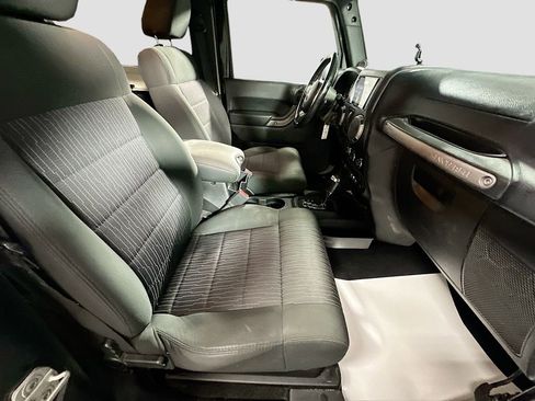 Used 2012 Jeep Wrangler Sport image 19