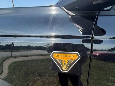 Used 2025 Ford Bronco Badlands AWD/4WD image 22