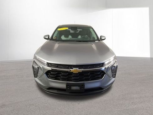 Used 2024 Chevrolet Trax LS w/ LS Convenience Package image 15