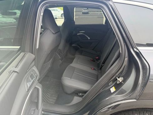 Used 2025 Audi Q5 Premium Plus AWD/4WD image 7