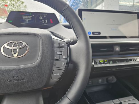 Used 2025 Toyota Prius Limited w/ Limited Premium Package AWD/4WD image 35