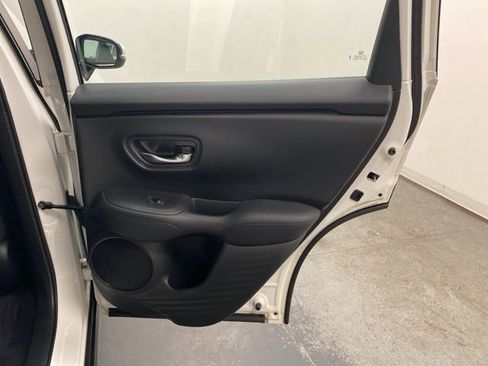 Certified 2024 Honda HR-V LX image 25