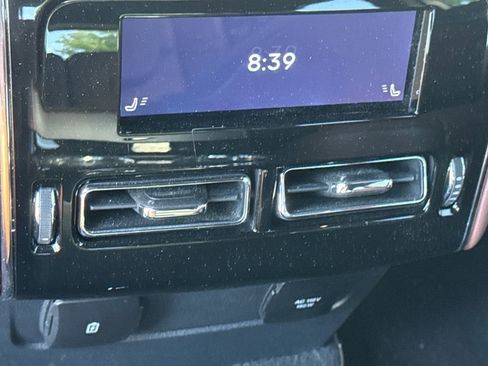 Used 2025 Lincoln Aviator Reserve w/ Equipment Group 201A AWD/4WD image 11