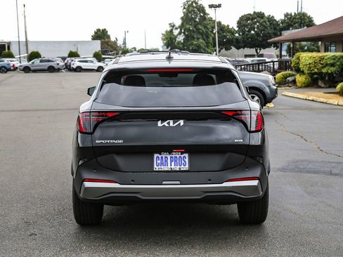 Certified 2026 Kia Sportage S AWD/4WD image 8
