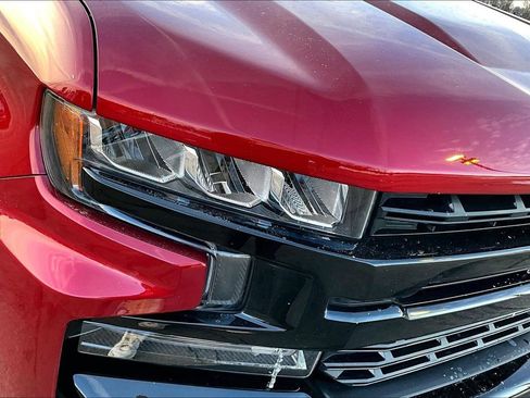 Used 2021 Chevrolet Silverado 1500 LT Trail Boss w/ Convenience Package II image 32