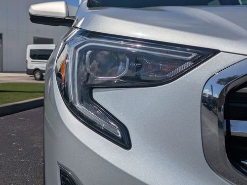 Used 2019 GMC Terrain SLT AWD/4WD image 10