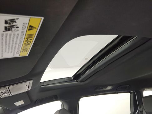 Certified 2024 Honda Odyssey Sport image 15